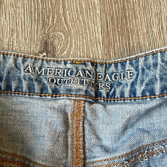American Eagle hi rise festival size 8 light Blue Distressed Jean Shorts - Picture 2 of 8